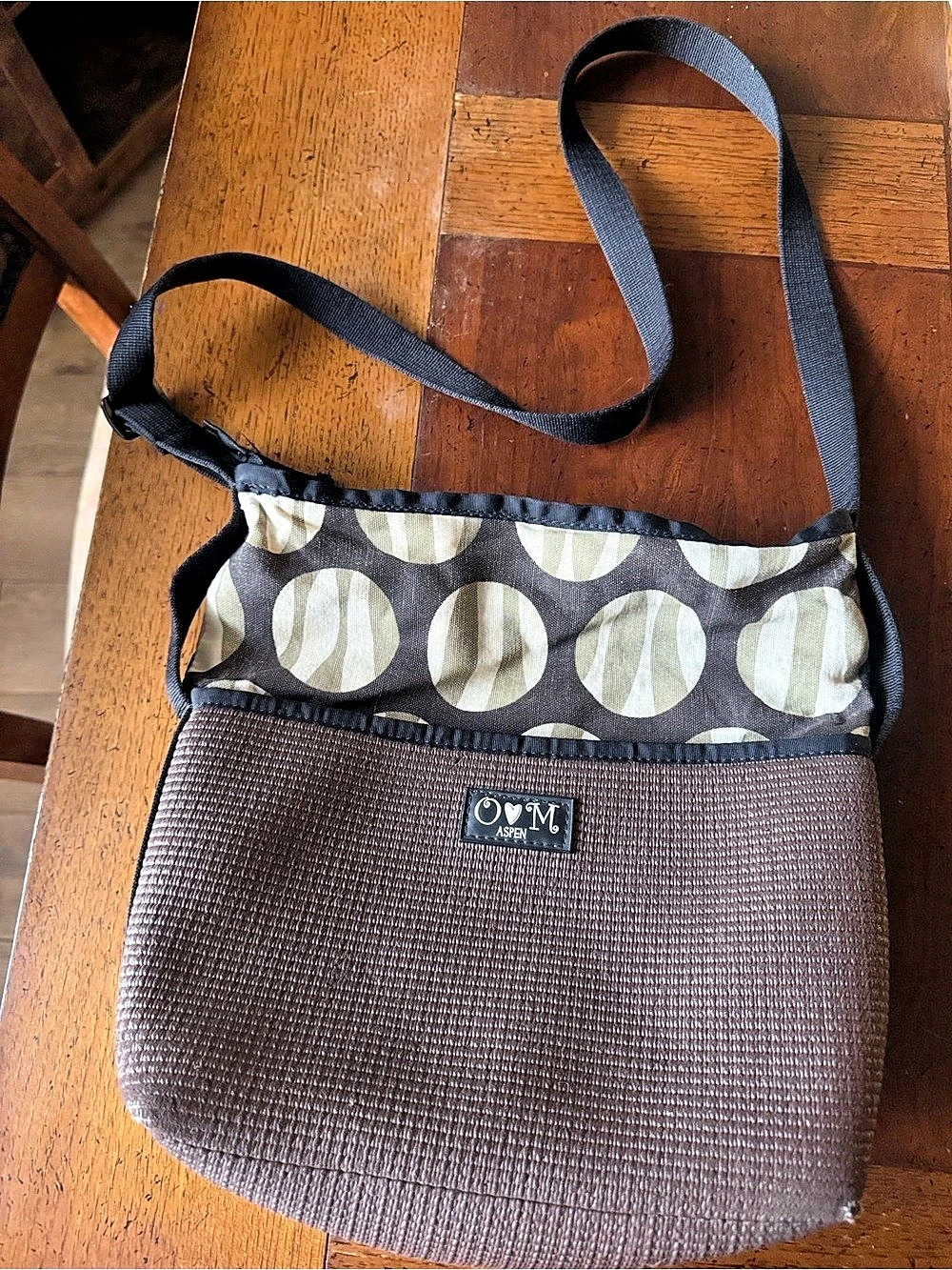 O Lives M aspen Crossbody Bag in Brown & Black